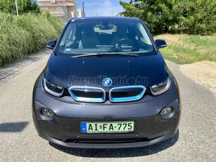 BMW I3 (Automata) Új motortartó bak. Tolatókamera