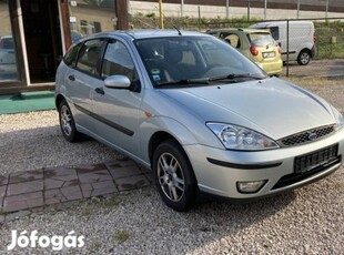 Ford Focus 1.6 Fresh Digitklíma. Alufelni. Külf...