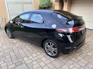 HONDA CIVIC 1.8 Sport Special Edition KITŰNŐ ÁLLAPOT. TEMPOMAT