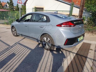 HYUNDAI IONIQ plug-in 1.6 GDi Comfort Navi DCT zöld rendszám. friss vizsga. tulajdonostól. metál szürke