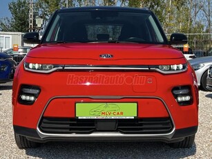 KIA SOUL EV 64kWh Gold LED / NAVI / KAMERA / ÜLÉSFŰTÉS / SZERVIZKÖNYV!!