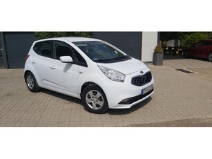 KIA VENGA 1.4 CVVT EX Prémium Navigáció Magyarországi szervizkönyv