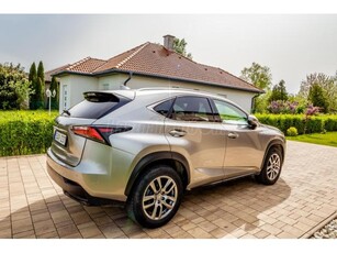 LEXUS NX 300h Executive CVT