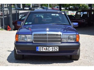 MERCEDES-BENZ 190 E 2.3 Avantgarde Azzurro Sportline