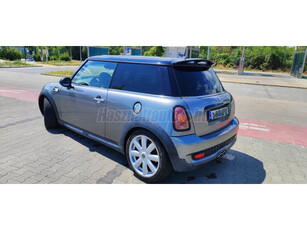 MINI MINI COOPER S 1.6 Panoráma tető. bőr. tempomat. Leinformálható