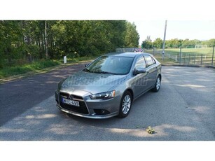 MITSUBISHI LANCER 1.6 Invite