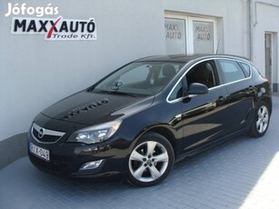 Opel Astra J 1.4 T Sport