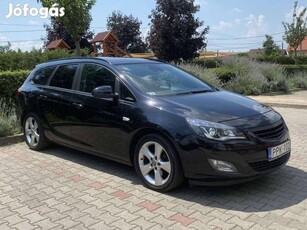 Opel Astra J Sports Tourer 1.7 CDTI Start-Stop...