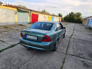 Opel Vectra-B