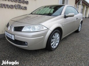 Renault Megane CC 1.9 dCi Privilege Panorámatet...