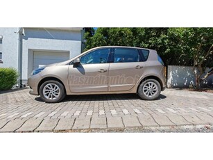 RENAULT SCENIC Scénic 1.5 dCi Dynamique