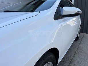 TOYOTA AURIS 1.6 Icon Becsületesnepper