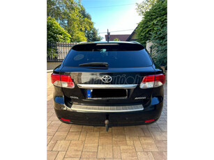 TOYOTA AVENSIS Wagon 2.0 D-4D Executive