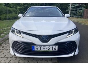 TOYOTA CAMRY 2.5 Hybrid Prestige CVT Mo.-i első tulajdonostól Garantált km Törésmentes Ellenőrizhető ÁFA-s