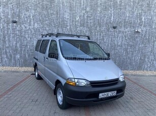 TOYOTA HI-ACE Hiace 2.4 D Panel Van