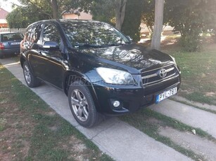 TOYOTA RAV 4 Rav4 2.2 DCAT Executive Navi (Automata)