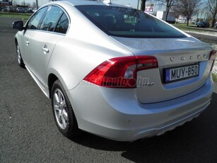 VOLVO S60 2.4 D [D5] Summum Geartronic