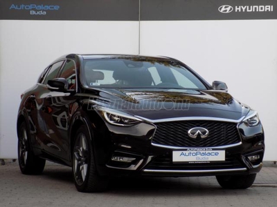 INFINITI Q30 2.2d Premium DCT / börbelső / panoráma tető / 360 fokos kamera / BOSE Hifi / 1év garancia