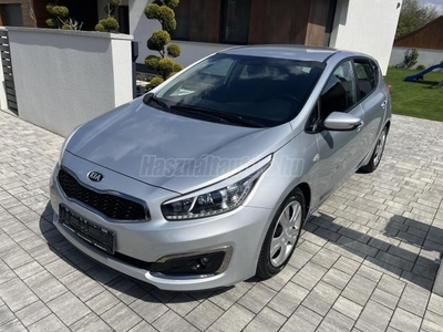 KIA CEE'D 1.0 TGDI EX Prémium Start&Stop Szkönyv. Navi. tolatókamera!