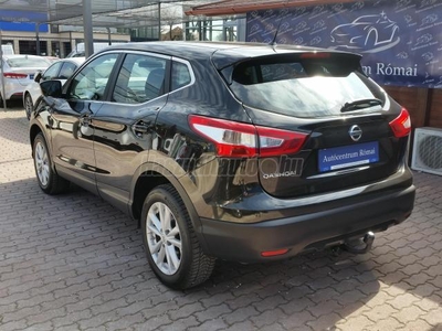 NISSAN QASHQAI 1.6 dCi Acenta EURO6 MO.-i. 1. Tulaj. ÁFÁ-s. DIGIT KLÍMA. VONÓHOROG. ALUFELNI. TEMPOMAT