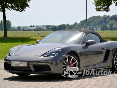 PORSCHE Boxster