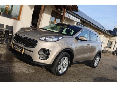 KIA SPORTAGE 1.6 GDI Winter Edition THM 5.9%-tól! - Mo-i - EGYGAZDÁS - VÉGIG MÁRKASZERVIZES MÚLTTAL!