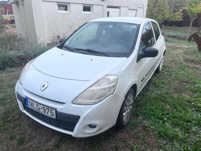 RENAULT CLIO III 1.5 dCi Société