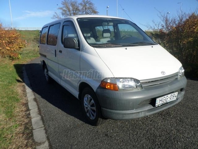 TOYOTA HI-ACE Hiace 2.4 D Glass Van 6 személyes tgk