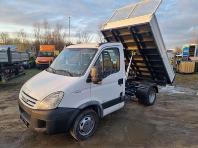 IVECO DAILY Daily 35 C 12 - 3 old. billencs - 3.5t