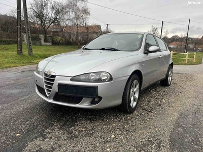 Alfa Romeo 147