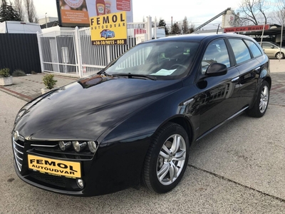 Alfa Romeo 159