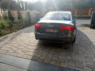 AUDI A6 3.0 V6 TDI DPF quattro S-tronic S-Line