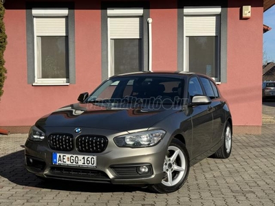 BMW 116d SZERVIZKÖNYV-NAVI-RADAR