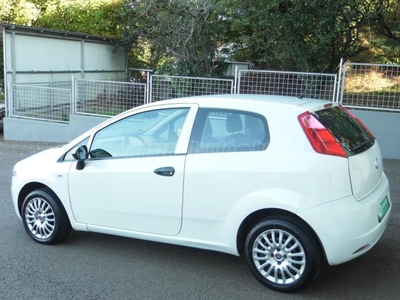 FIAT PUNTO Grande1.2 8V Actual SZERVIZKÖNYV-KLÍMA-115.400KM