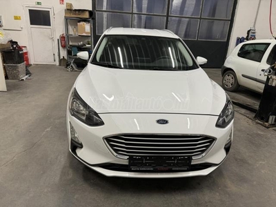 FORD FOCUS 1.5 EcoBlue Business NAVI. TÉLI CSOMAG. LED FÉNYSZÓRÓ. SÉRÜLÉSMENTS. VEZETETT SZERVÍZKÖNYV. ÁFÁS