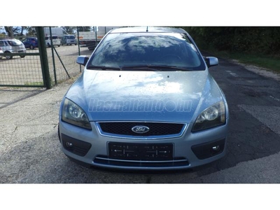 FORD FOCUS 1.6 Ambiente KLÍMA