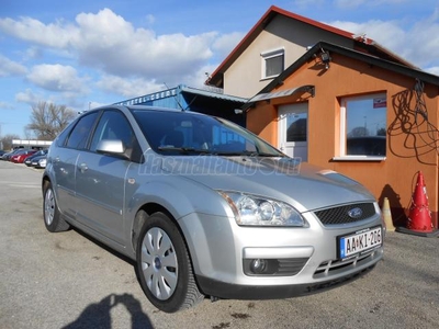 FORD FOCUS 1.6 Collection 149.900KM-REL TEMPOMAT. SZEREVIZKÖNYV