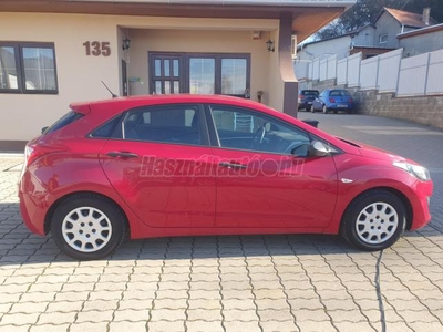 HYUNDAI I30 1.4i Comfort 122000km klima 1tulaj