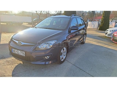 HYUNDAI I30 CW 1.4i Business Navi.Ülésfűtés.Digit klíma