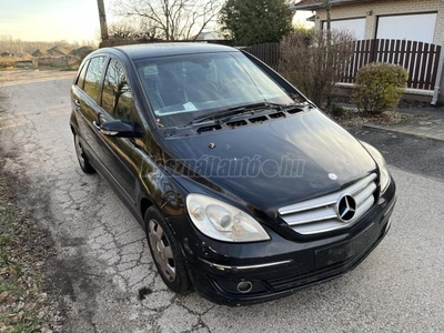 MERCEDES-BENZ B 180 CDI