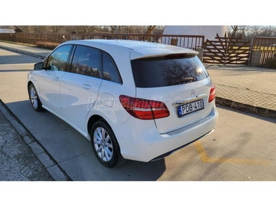 MERCEDES-BENZ B 180 d BlueEFFICIENCY Style