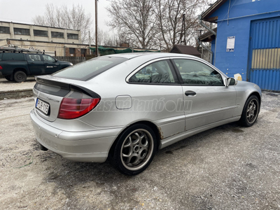 MERCEDES-BENZ C 200 Kompressor Sportcoupe