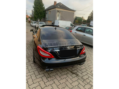 MERCEDES-BENZ CLS 500