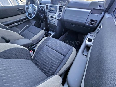 NISSAN X-TRAIL 2.2 dCi Comfort Mod.2005 VÉGIG SZERVIZELT ! VALÓS FUTÁSTELJESÍTMÉNY !