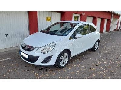 OPEL CORSA D 1.4 Color Edition