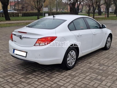 OPEL INSIGNIA 1.6 MAGYAR!!! VÉGIG VEZETETT SZERVÍZKÖNYV!! 60000KM!!!