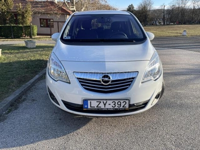 OPEL MERIVA B 1.4 T Cosmo 140LE . 6 seb.téli-nyári gumik