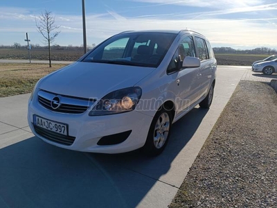 OPEL ZAFIRA B 1.6 Enjoy KITŰNŐ ÁLLAPOTBAN AUTÓBESZÁMITÁS