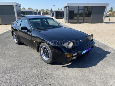 PORSCHE 944 II