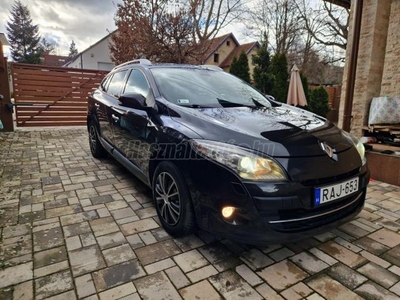 RENAULT MEGANE Grandtour 1.4 TCe Privilege EURO5 Xenon. NAVI!